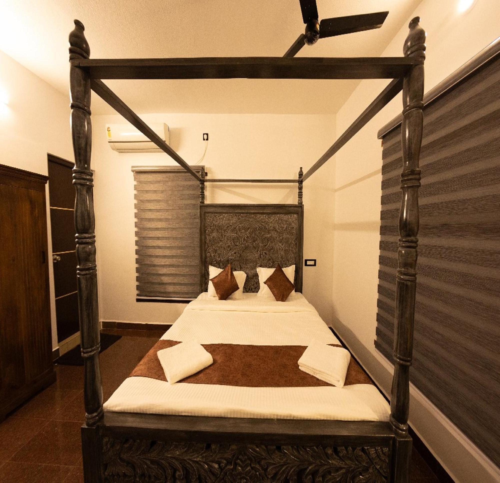 Courtyard Castle Heritage Resort Puducherry Eksteriør billede